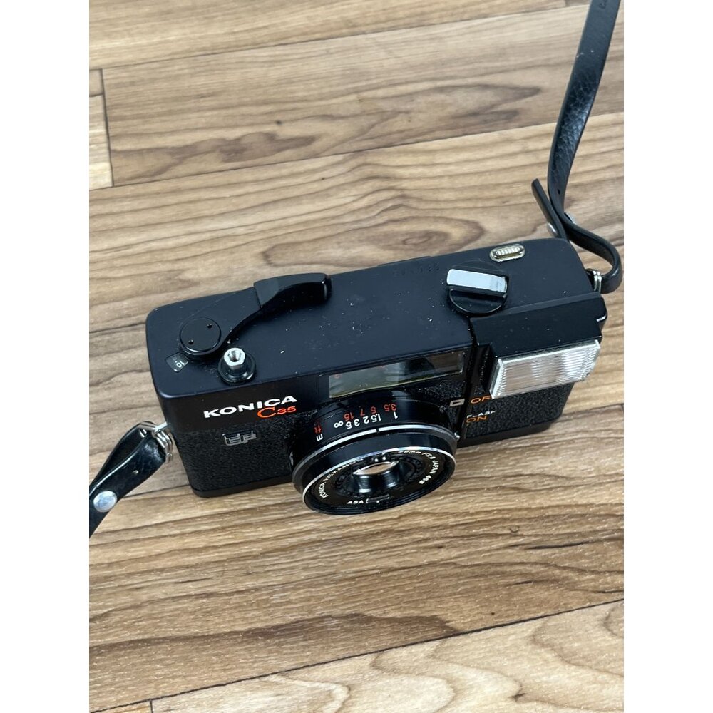 Konica C35 EF Film Camera w/HEXANON 38mm F2.8 Lens Cap & Case PARTS/REPAIR - Picture 12 of 16